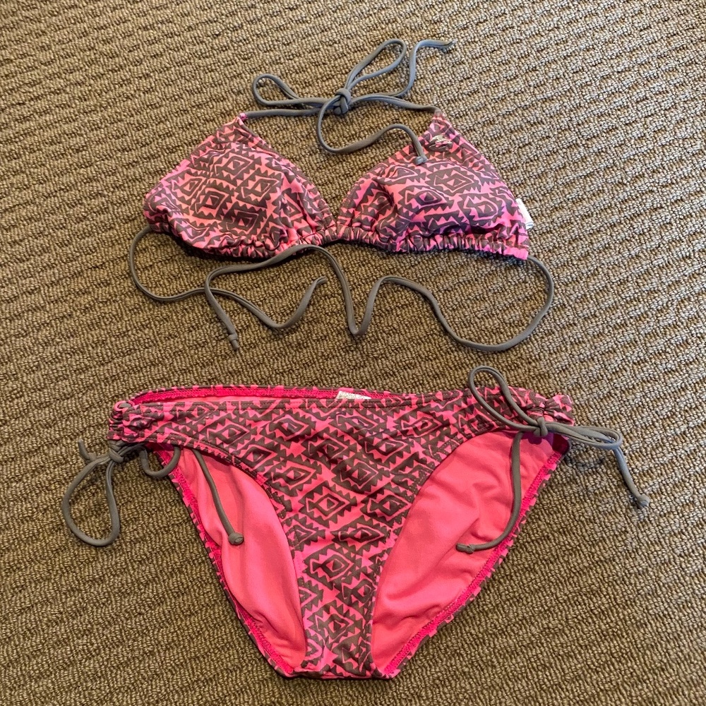Billabong Swimsuit - Size L